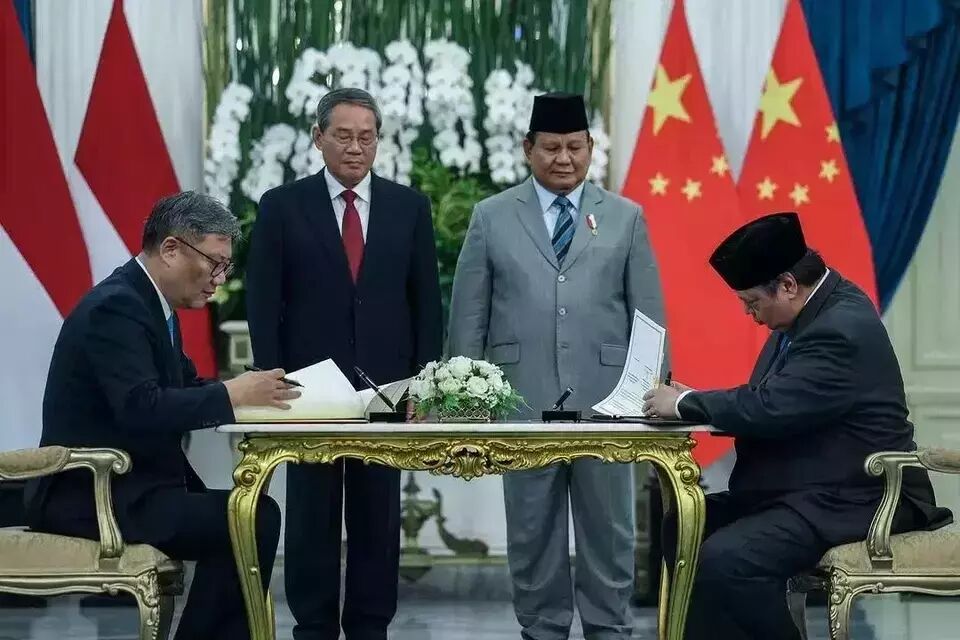 چین و ا...