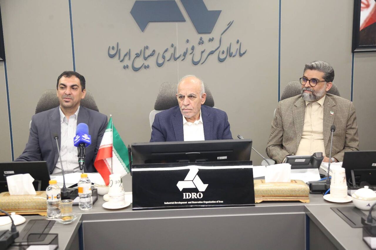 بررسی راهکارهای تکمیل زنجیره ارزش و بهبود لجستیک در نشست توسعه دریامحور و سواحل مکران