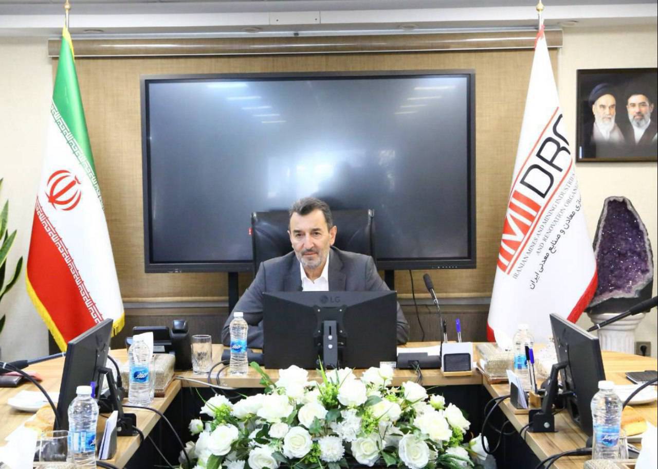 معاون و...