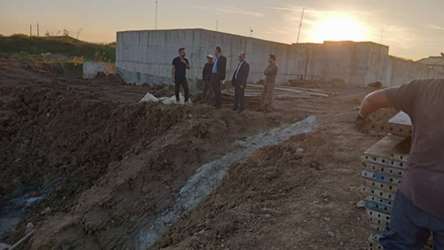در بازد...