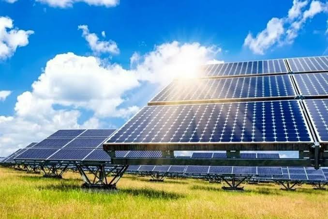 هزینه احداث نیروگاه خورشیدی خانگی چقدر است؟