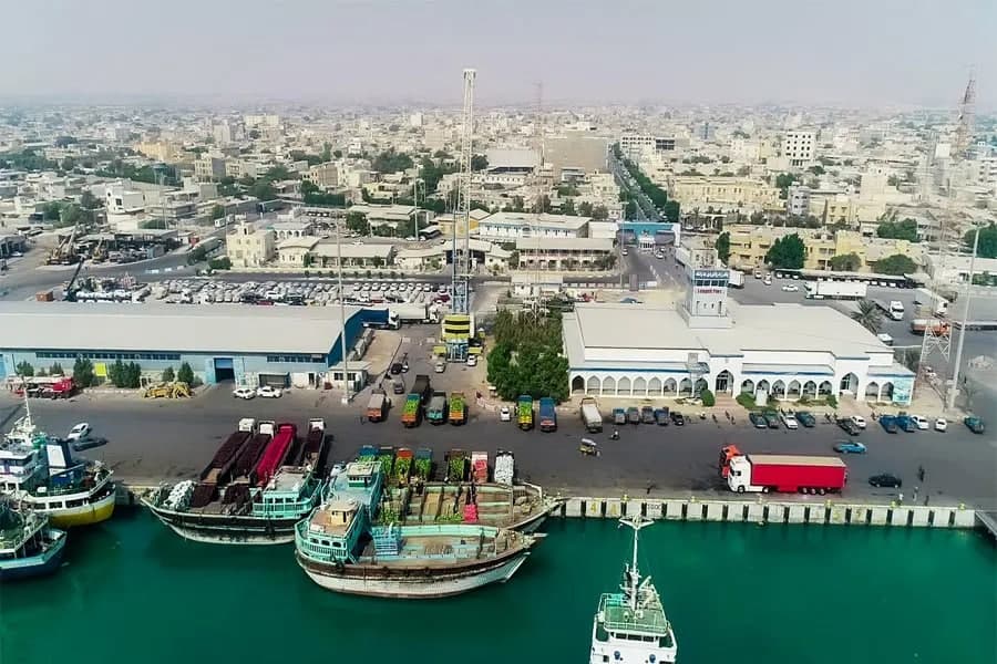 تخلیه و بارگیری ۵۳ میلیون تن کالا در بنادر کشور در بهار ۱۴۰۴