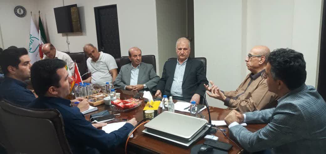 در دیدار مدیرکل استاندارد گیلان با تولیدکنندگان بتن آماده بر کیفیت در ساخت‌وساز تاکید شد