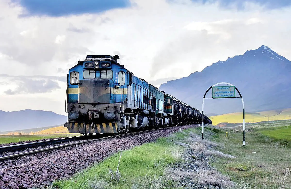 قطار توسعه؛ حمل‌ونقل ریلی سالانه ۱.۵ میلیارد دلار صرفه‌جویی به همراه دارد