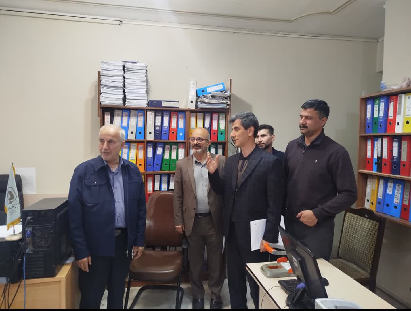 نقش بنی...
