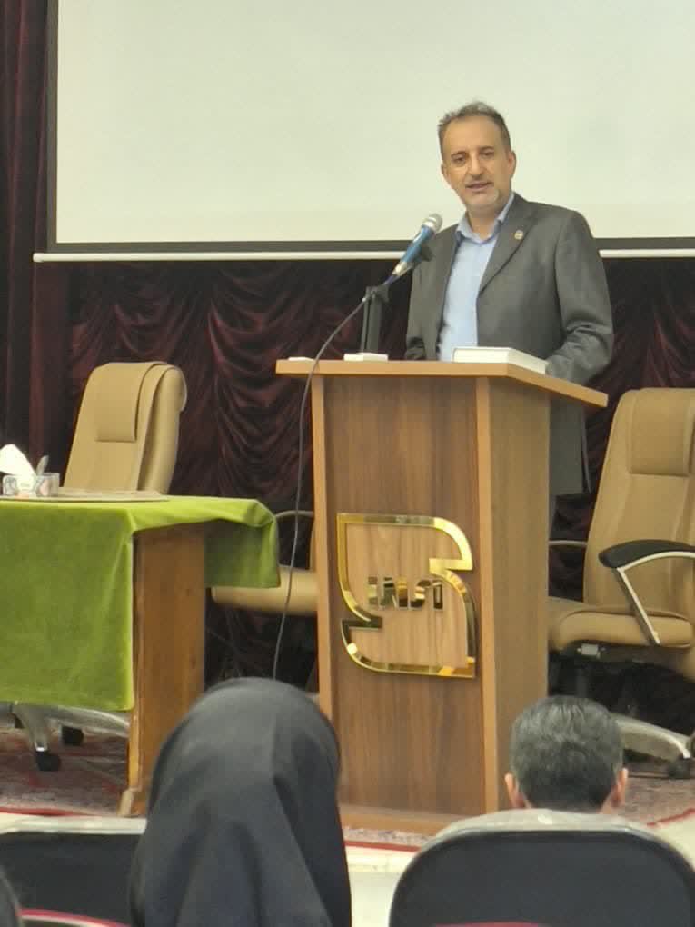 برگزاری دوره آموزشی «کاربرد هوش مصنوعی در صنایع» در اداره‌کل استاندارد گیلان