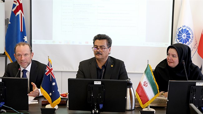 صدور وی...