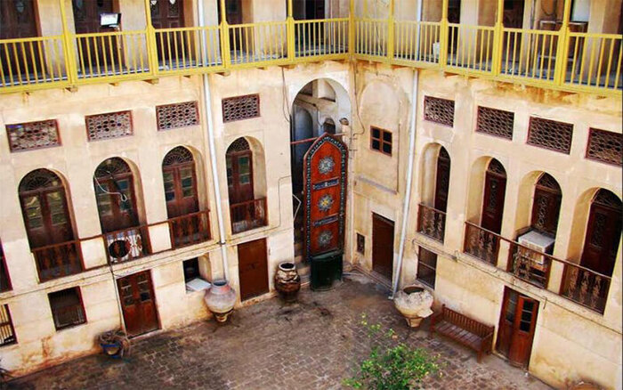 خانه‌ها...