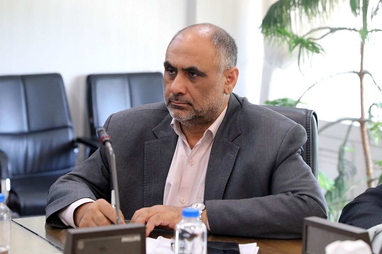 مجری طر...