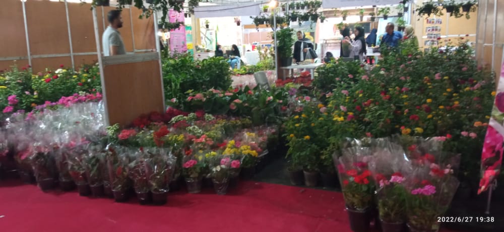 نهمین نمایشگاه تخصصی گل و گیاه، سوغات و صنایع دستی در رشت گشایش یافت