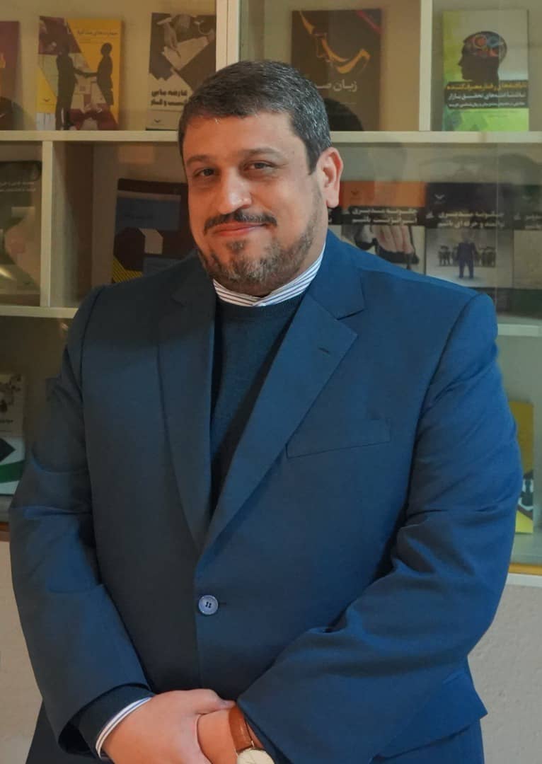 دبیرکل ...